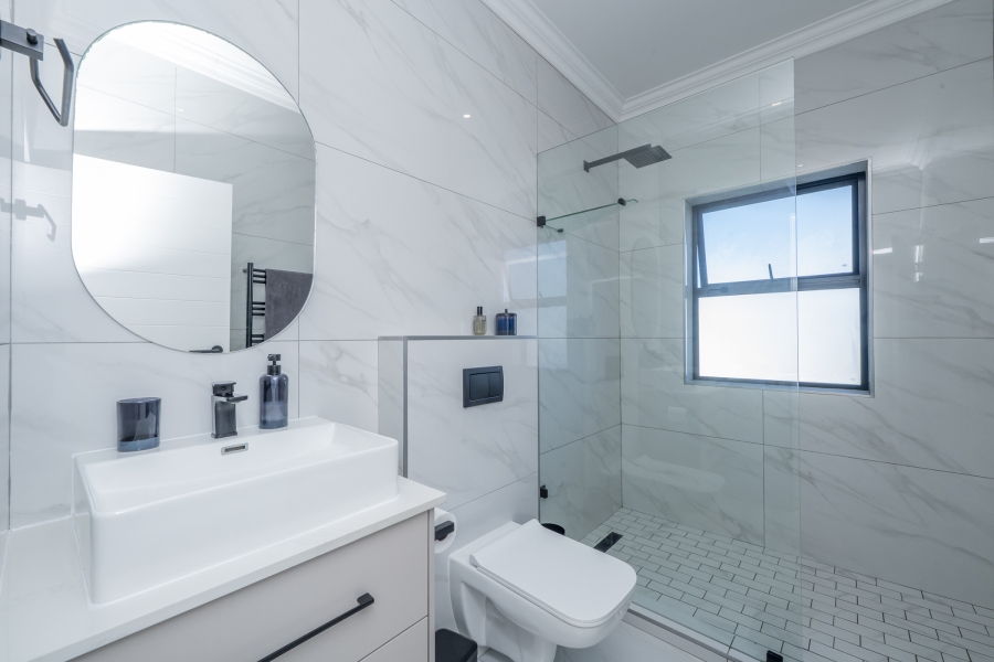3 Bedroom Property for Sale in Sandown Western Cape